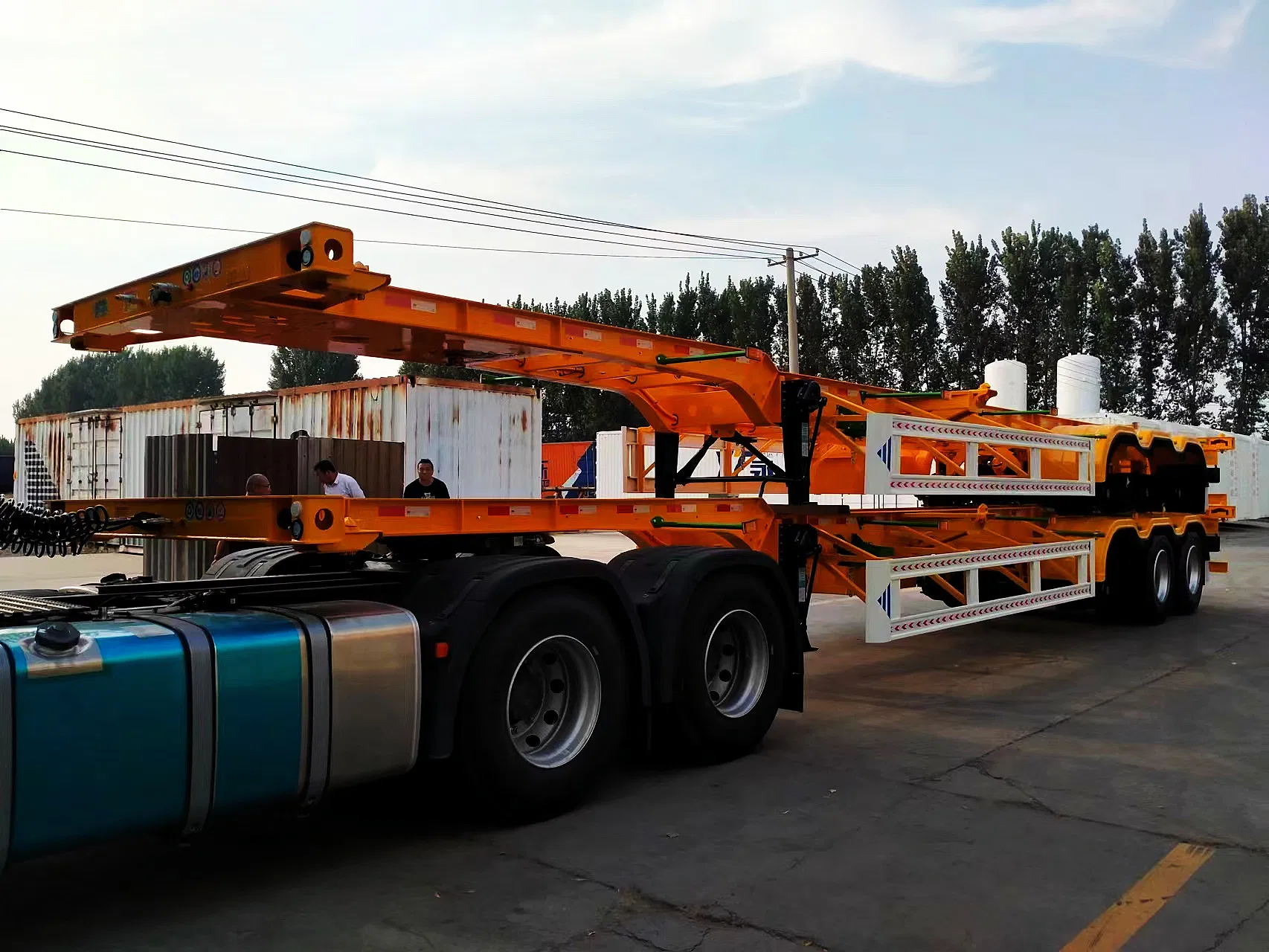 Tri-Axles 60 Tons Skeleton Semi Trailer 20 FT 40FT Container Carrier Skeletal Chassis Truck Trailers