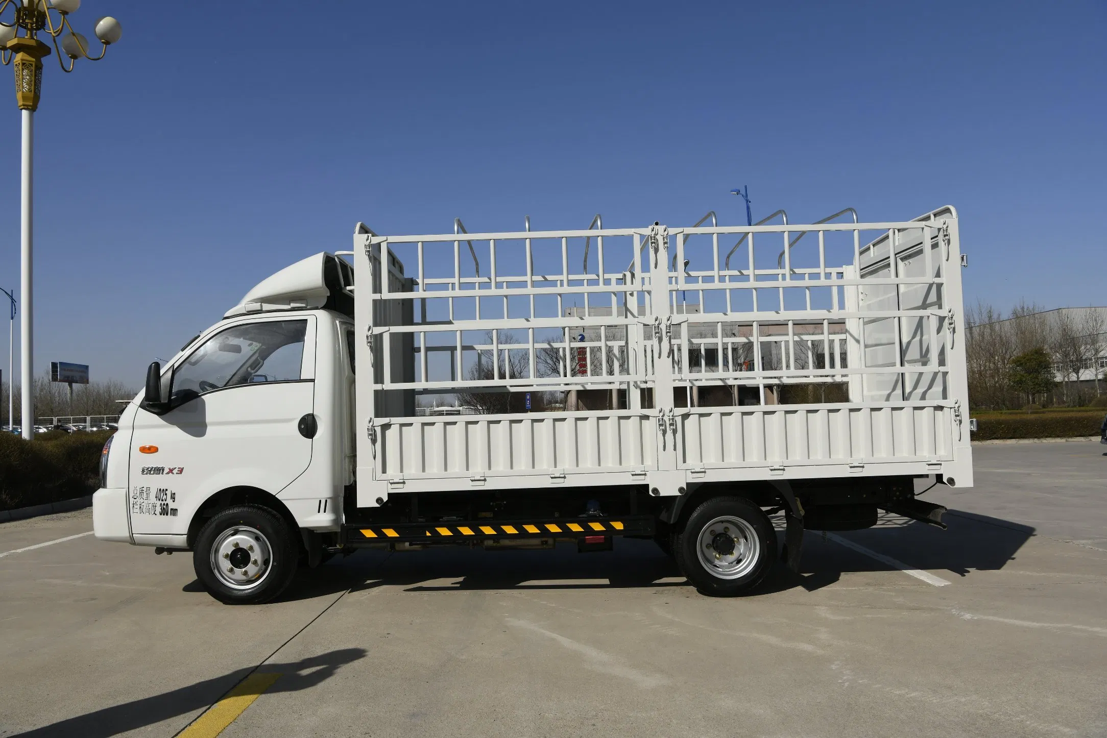 Kama Euro-6 Special Purpose Box Truck Hydraulic Brake &amp; High-Strength Frame for Modifications