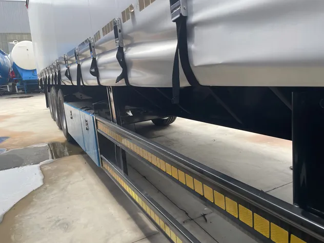 Side Curtain Semi Trailer 2