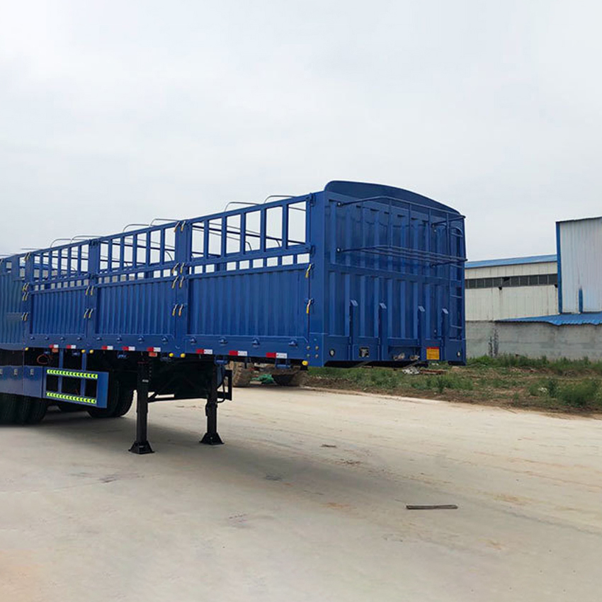 Factory Direct Sale 3 Axle Cargo Truck Semi-Trailer for Livestock Bulk Transportation Truck Trailer Fence Semi Trailer