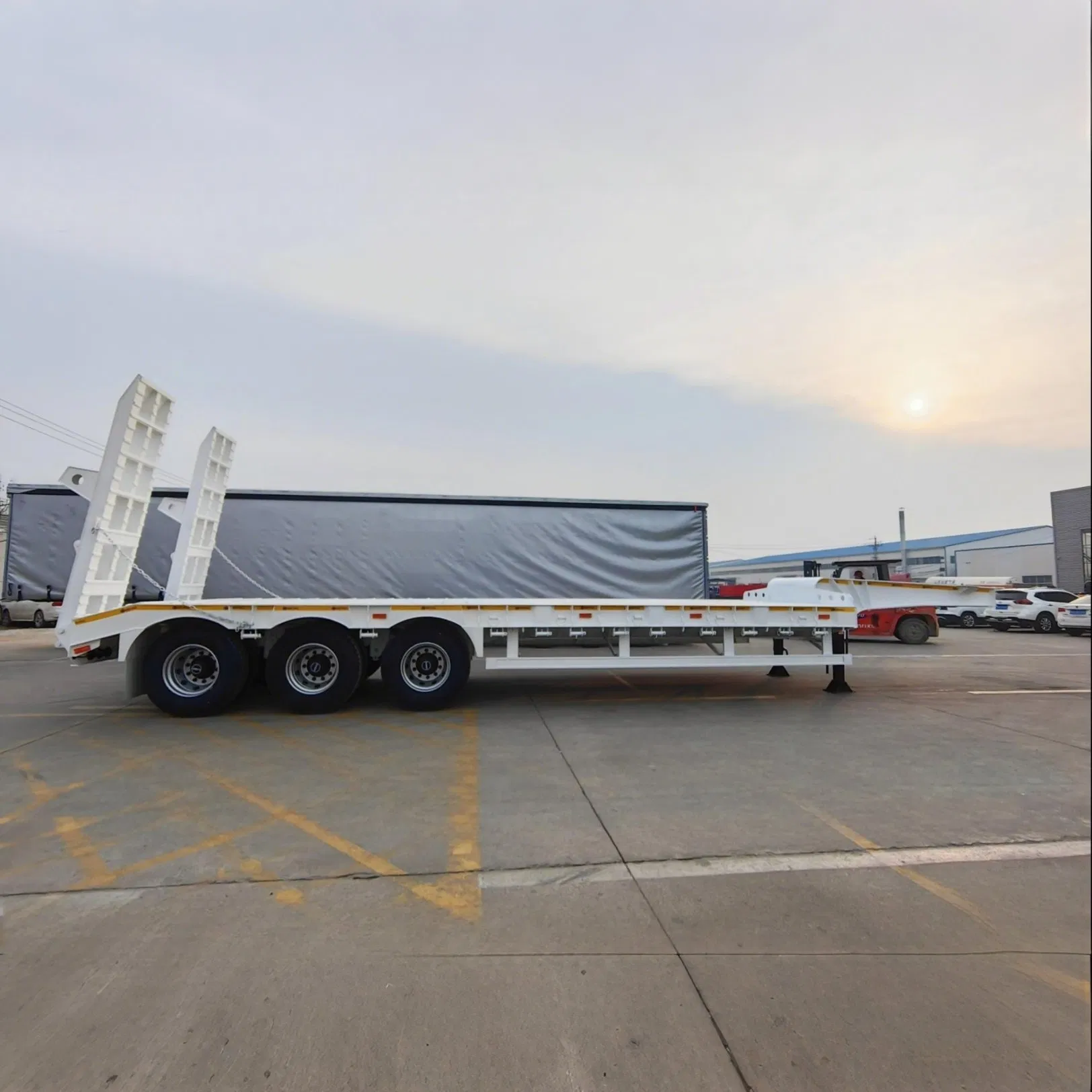 for Project Cargo Lowbed Semi Trailer Hydraulic Platform Trailer