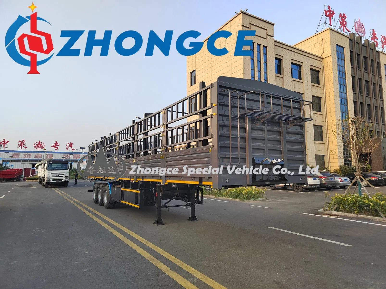 China Factory New 3 Axle 4 Axle Side Wall Semi Trailer 50ton 60ton Fence Cargo Truck Semi Trailer Livestock Fence Trailer
