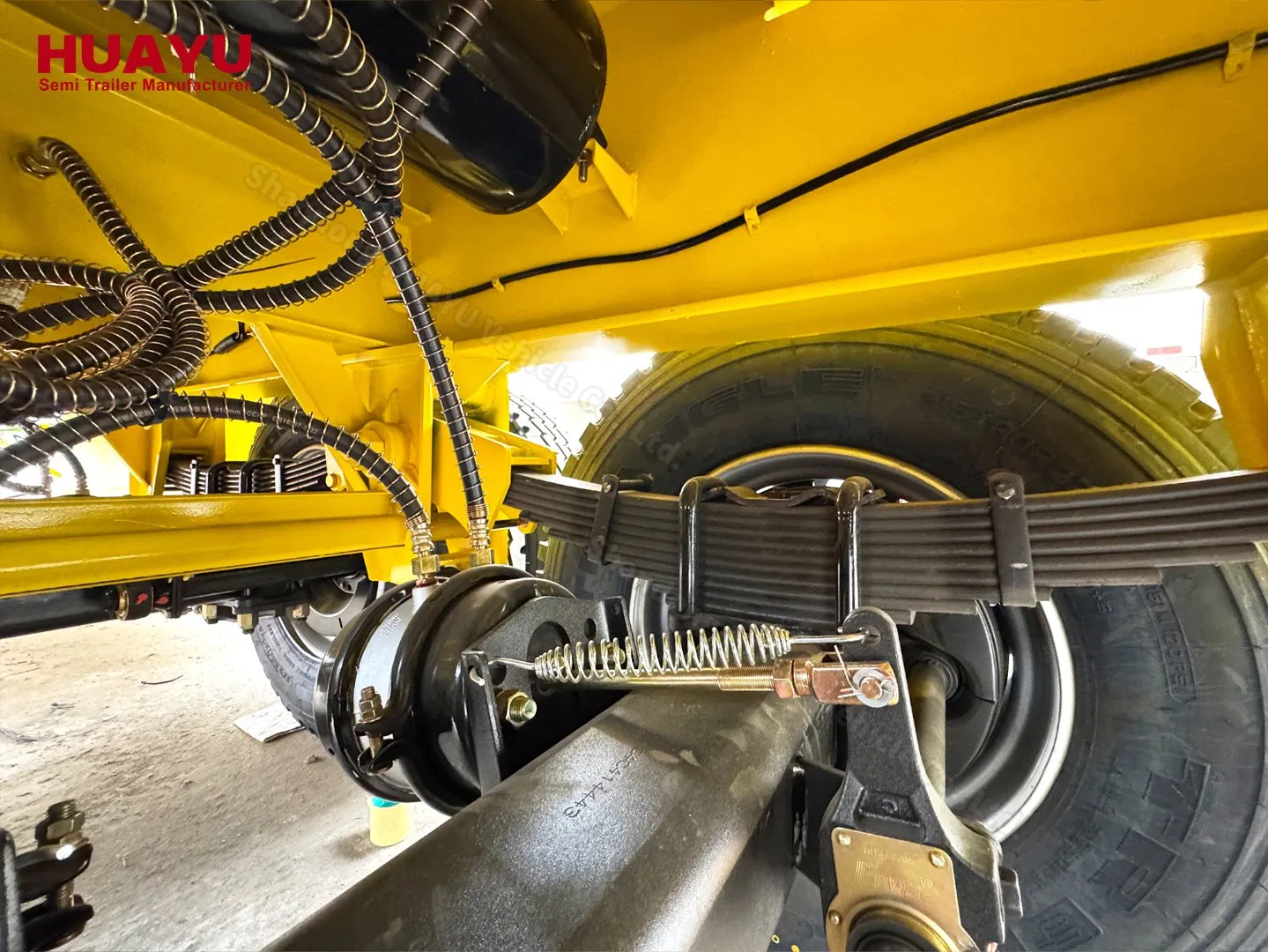 Yellow Flatbed Semi-Trailer for Logging Operations 3-Axle Heavy Duty Build