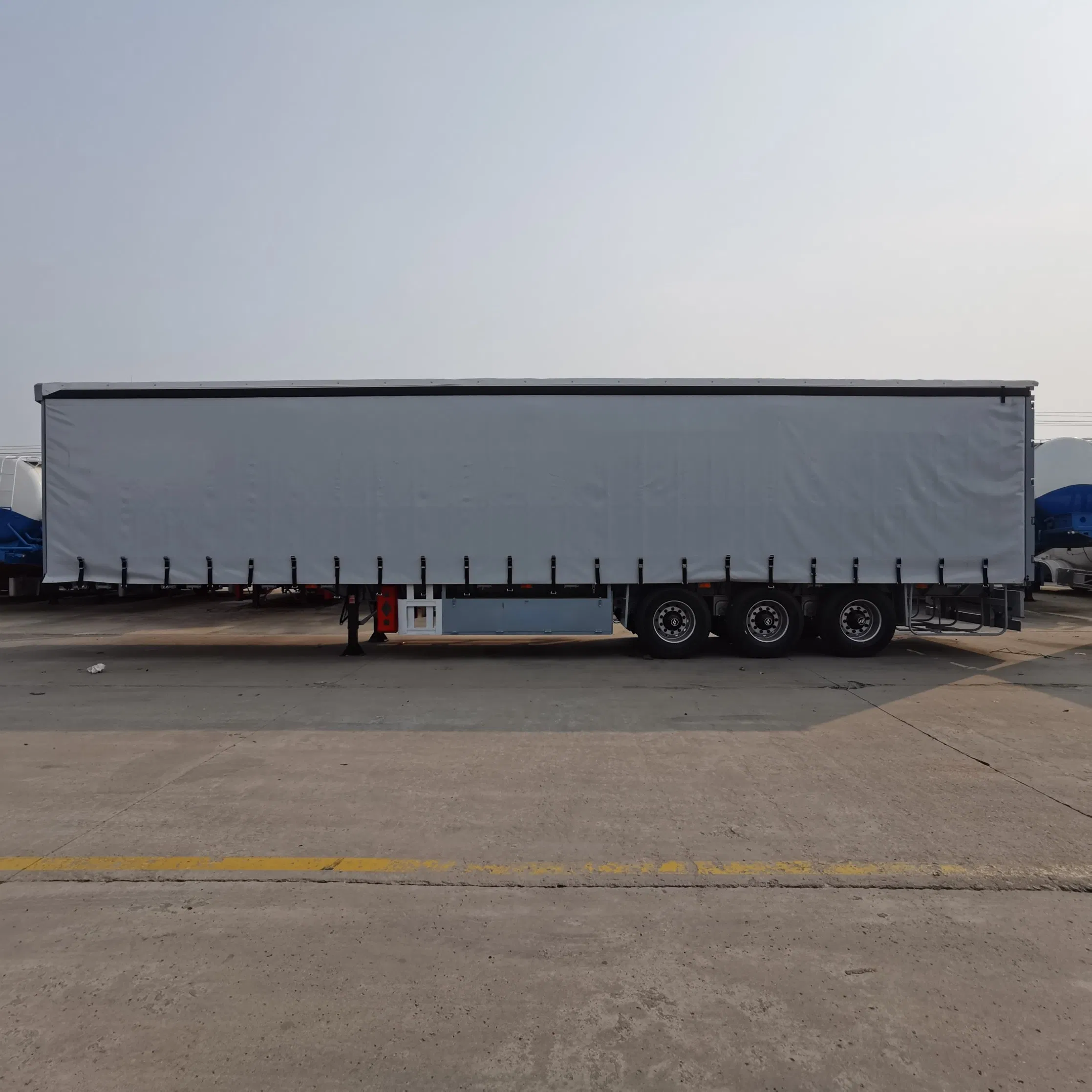 Top Enclosed Curtain Side Box Trailer Semi Trailer Cargo Trailer