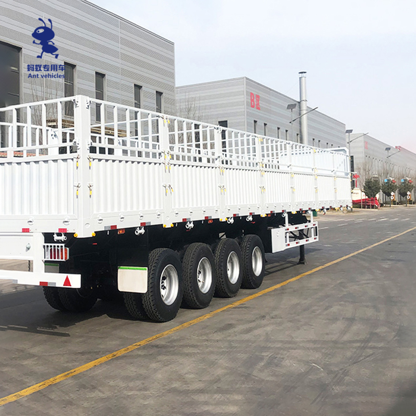 Factory Direct Sale 3 Axle Cargo Truck Semi-Trailer for Livestock Bulk Transportation Truck Trailer Fence Semi Trailer