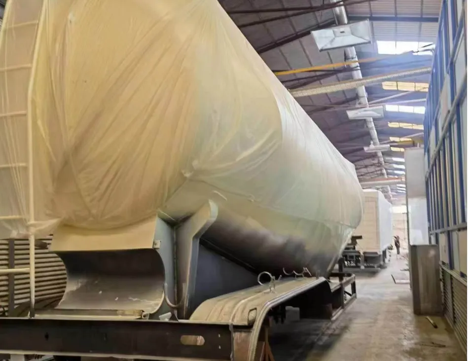 Bulk Cement Transport Semi Trailer Rear