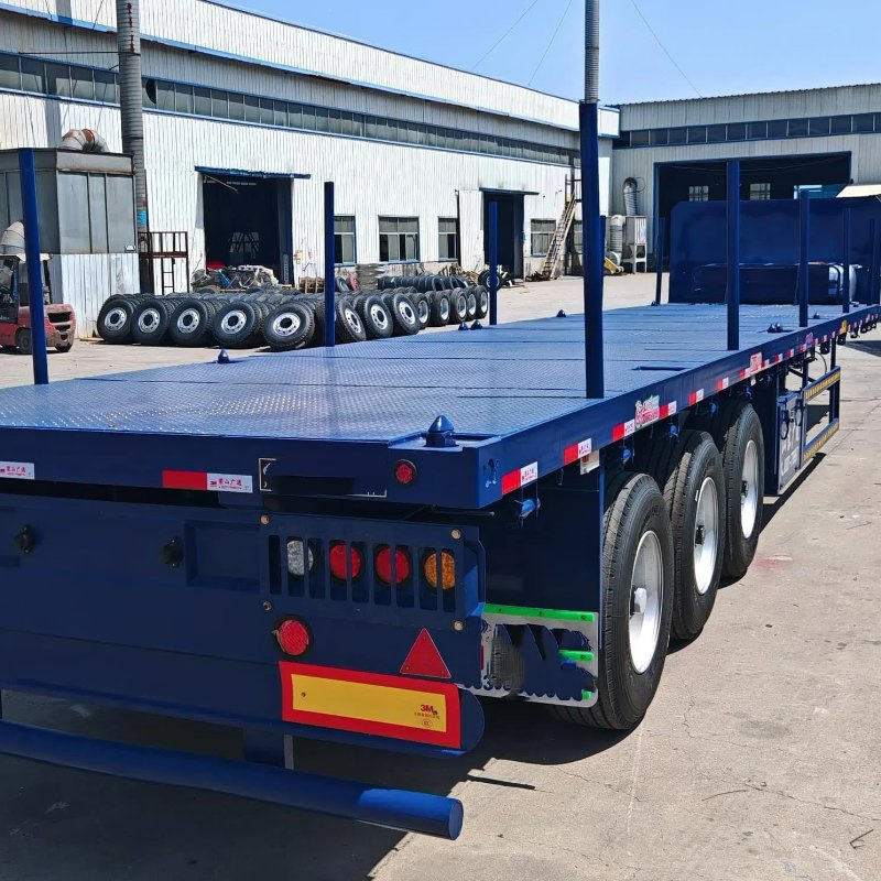 Sinotruk HOWO 6X4 10 Wheel Log Timber Transport Truck Timber Flatbed Semi Trailer