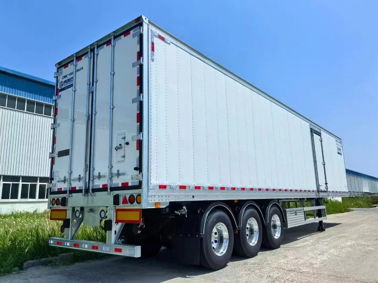40 Feet 3 Axles Fish Carrier Refrigerated Refrigerator Food Van Freezer Semi Trailer