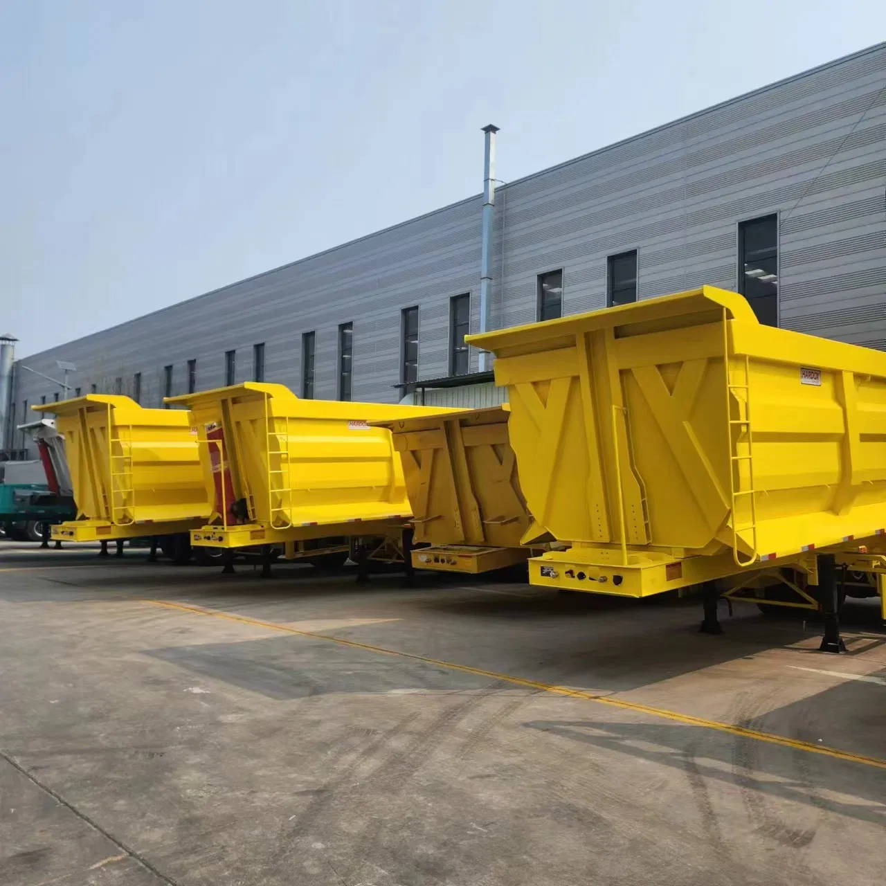 Hydraulic Rear Dump Trailer 3/4 Axles 40 Cbm Tipper Semi Truck Dumper Trailer for Sale Customizable