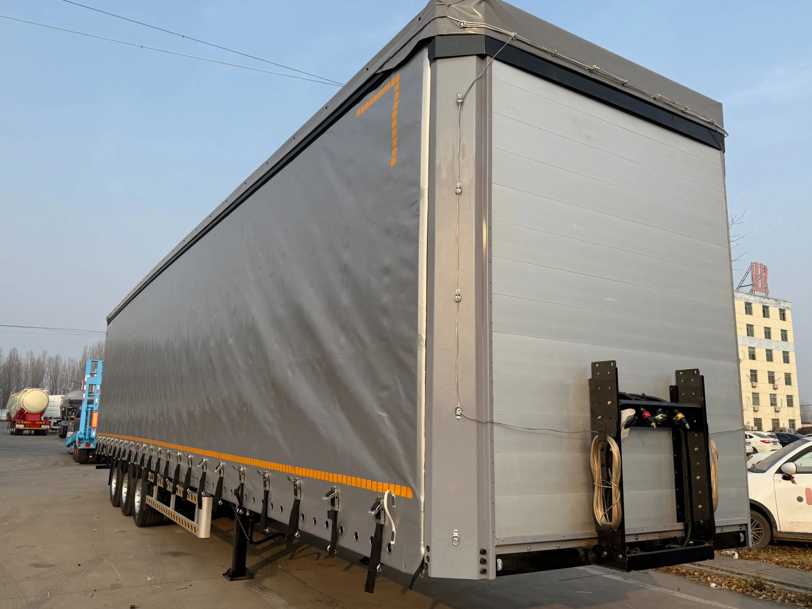 China Manufacturer 3axles 4axles 40ton 60ton 80ton 90cbm 110cbm 130cbm Cargo Transport Drop Side Curtain Canvas Box Van Semi Trailer
