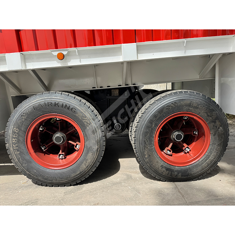 Sudanese Style 2-Axle High-Sided Plate Semi-Trailer Livestock Animal Cattle Transport Fence Side Wall Semi-Trailer