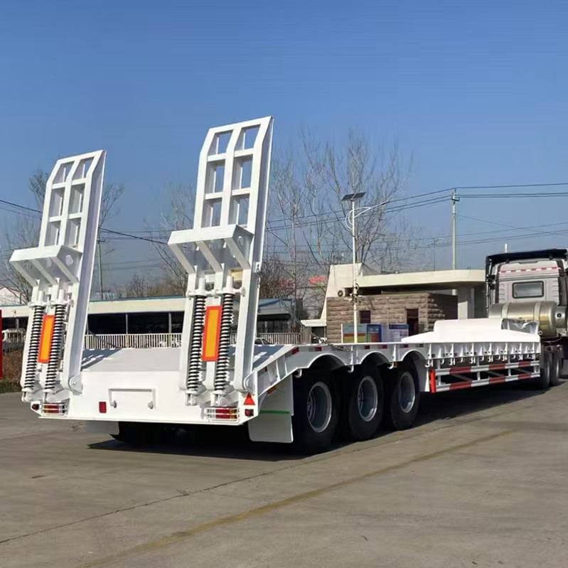 Heavy Duty 3/4/5 Axle 60ton 80ton 100tons Gooseneck Low Flatbed Bed/Lowboy /Lowbed /Low Loader Transport Truck Semi Trailer with Hydraulic Gooseneck and Ladder