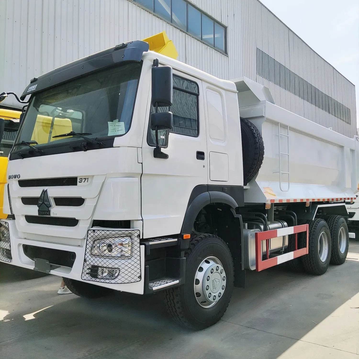 Sinotruk Hohan Refurbished New and Used HOWO Nx Dump Truck Sino Diesel 30 Tons Truck Price 6X4 8X4 Dump Dumper Tipper Truck