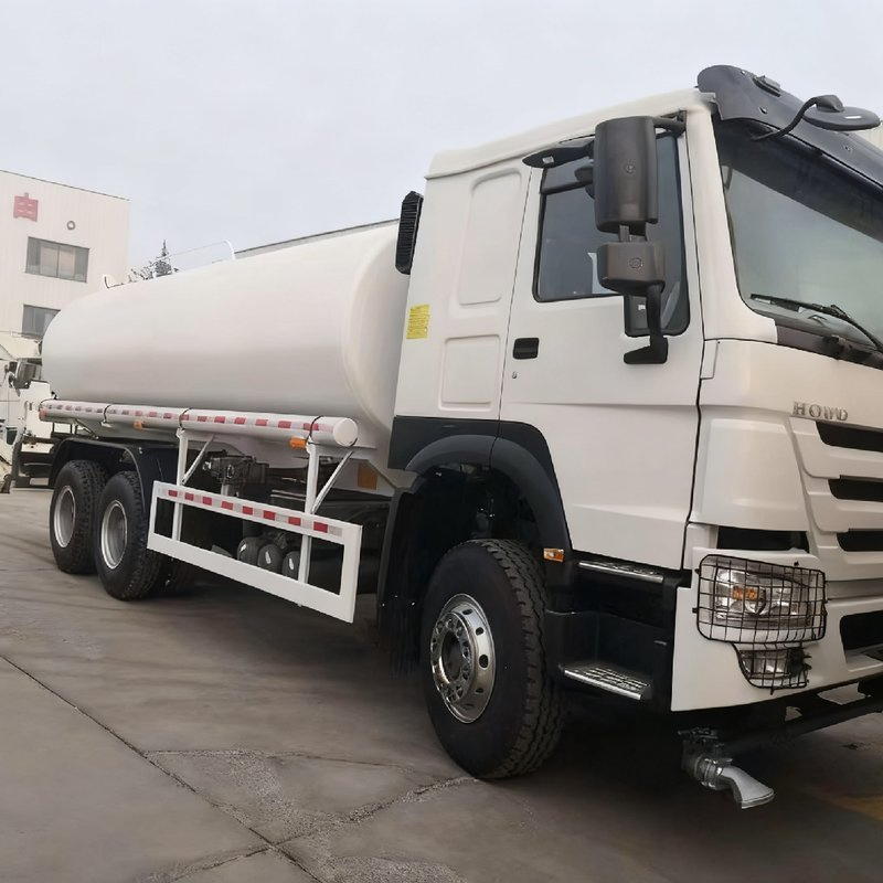 Second Hand Special Purpose Vehicle Sino HOWO 6×4 Oil Tanker Truck
