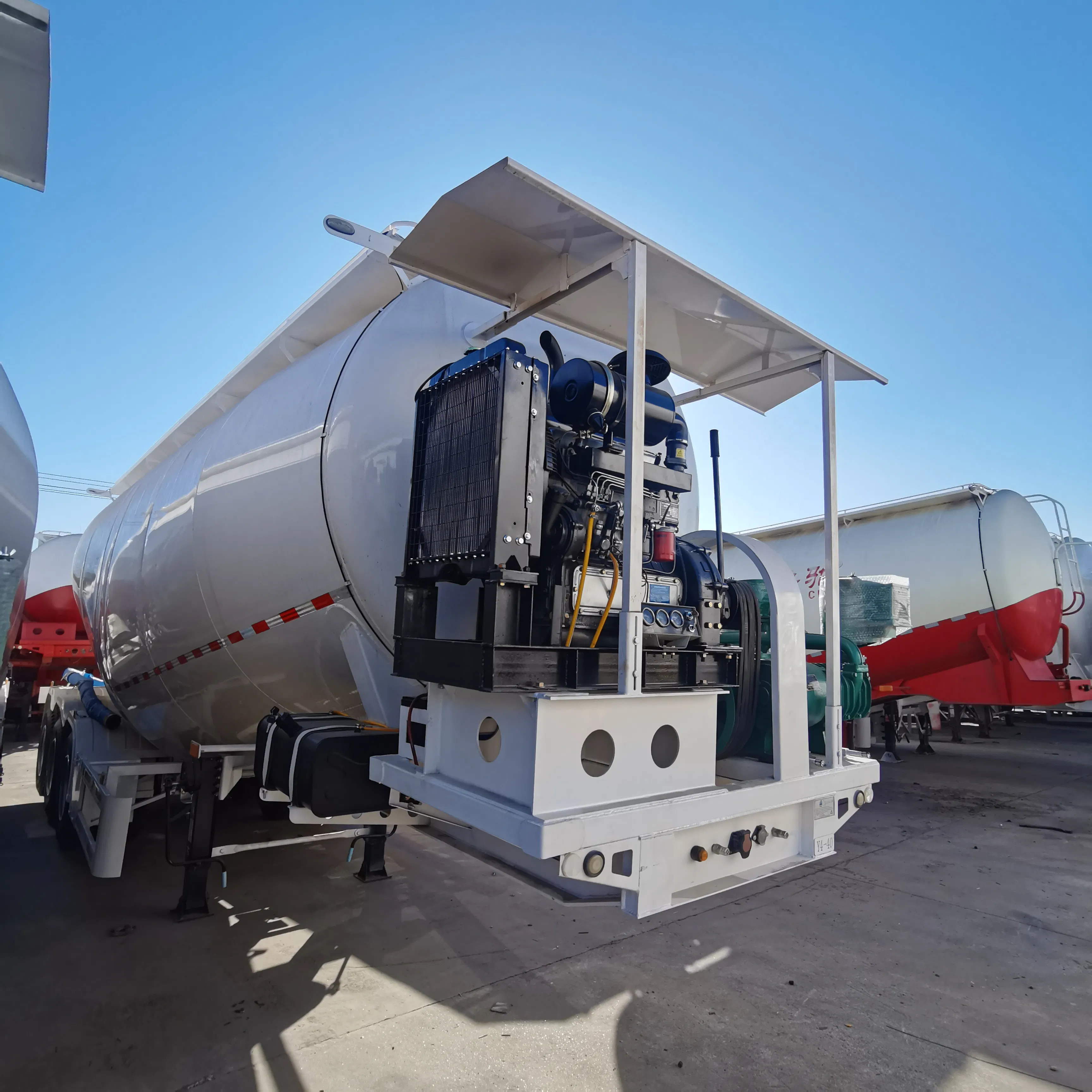 2/3 Axle 30/40/50 Cbm Bottom Discharge/Unloading Bulk Cement/Fly Ash/Flour/Powder Material Transport Tank/Tanker Heavy Duty Truck Semi Trailer