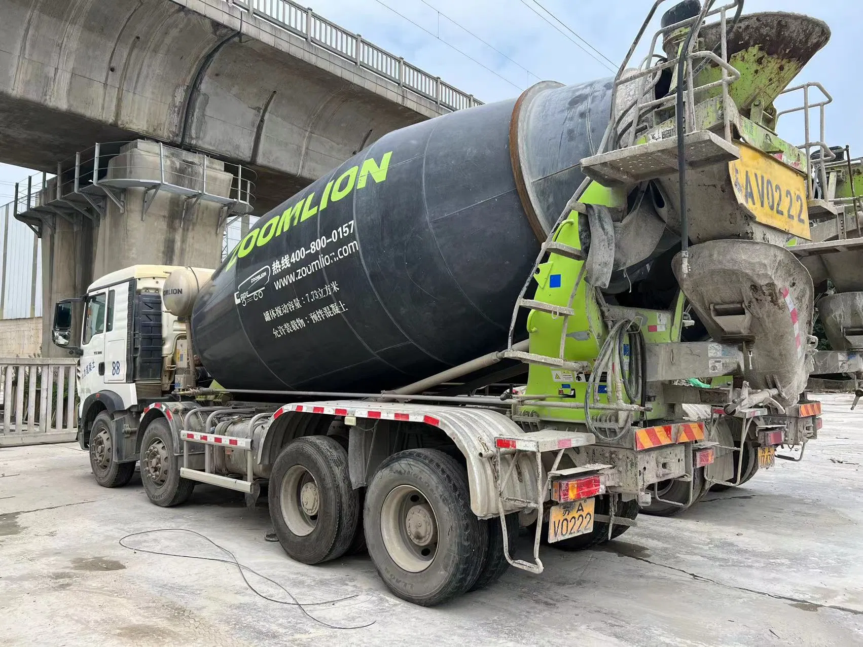 2021 Hoowo Used Concrete Mixer Concrete-Mixer Truck