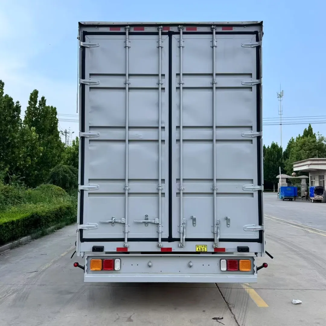 60-100 Tons Cargo Transport Semi-Trailer 5 Axle Dry Van Box Side Curtain Steel Material on Sale