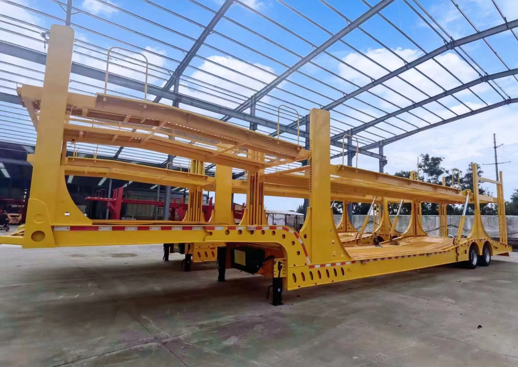 Car Transport/Hauler Semi-Trailer Car Carrier/Delivery Double Deck Trailer Canton Fair Truck Exhibition