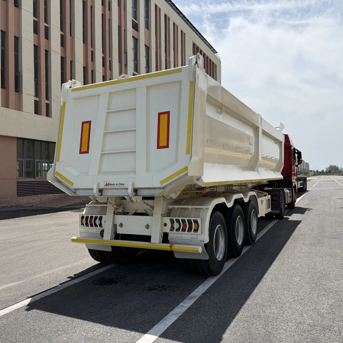 3/4 Axle 60ton Mini Hydraulic Rear Tipping/Tipper End Dump Self Loading Tipping Box Coal Semi Truck Trailer Side for Sand Transport