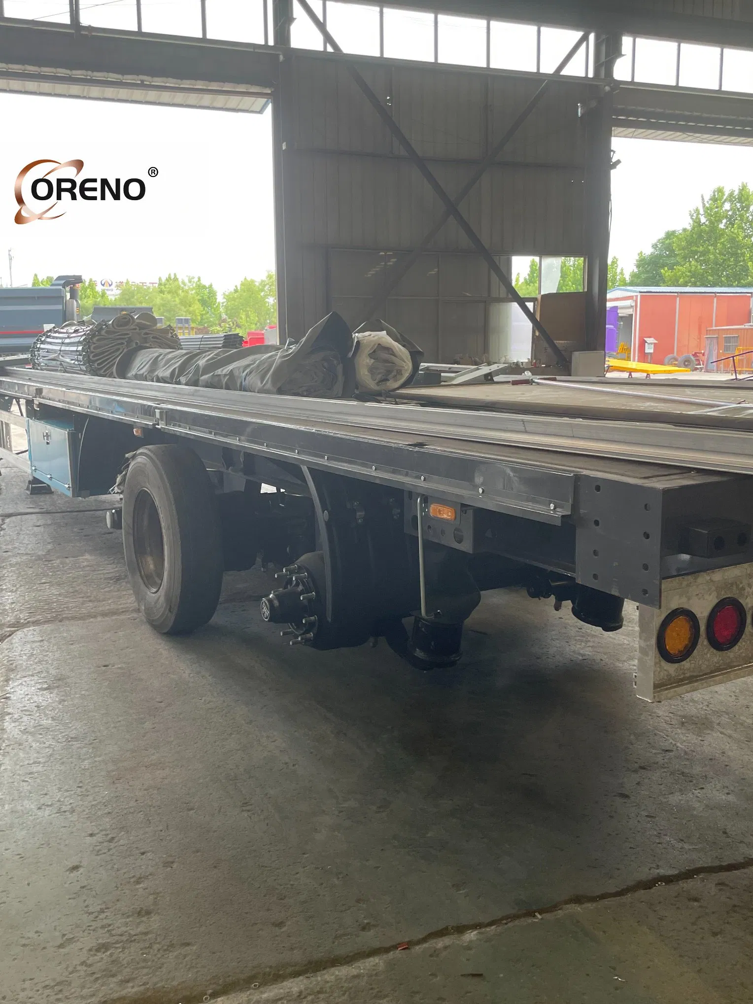 3 Axle 16m 13m 60 Tons Cargo Transport Trailer Dry Van Box Side Curtain Semi Trailer in Russia