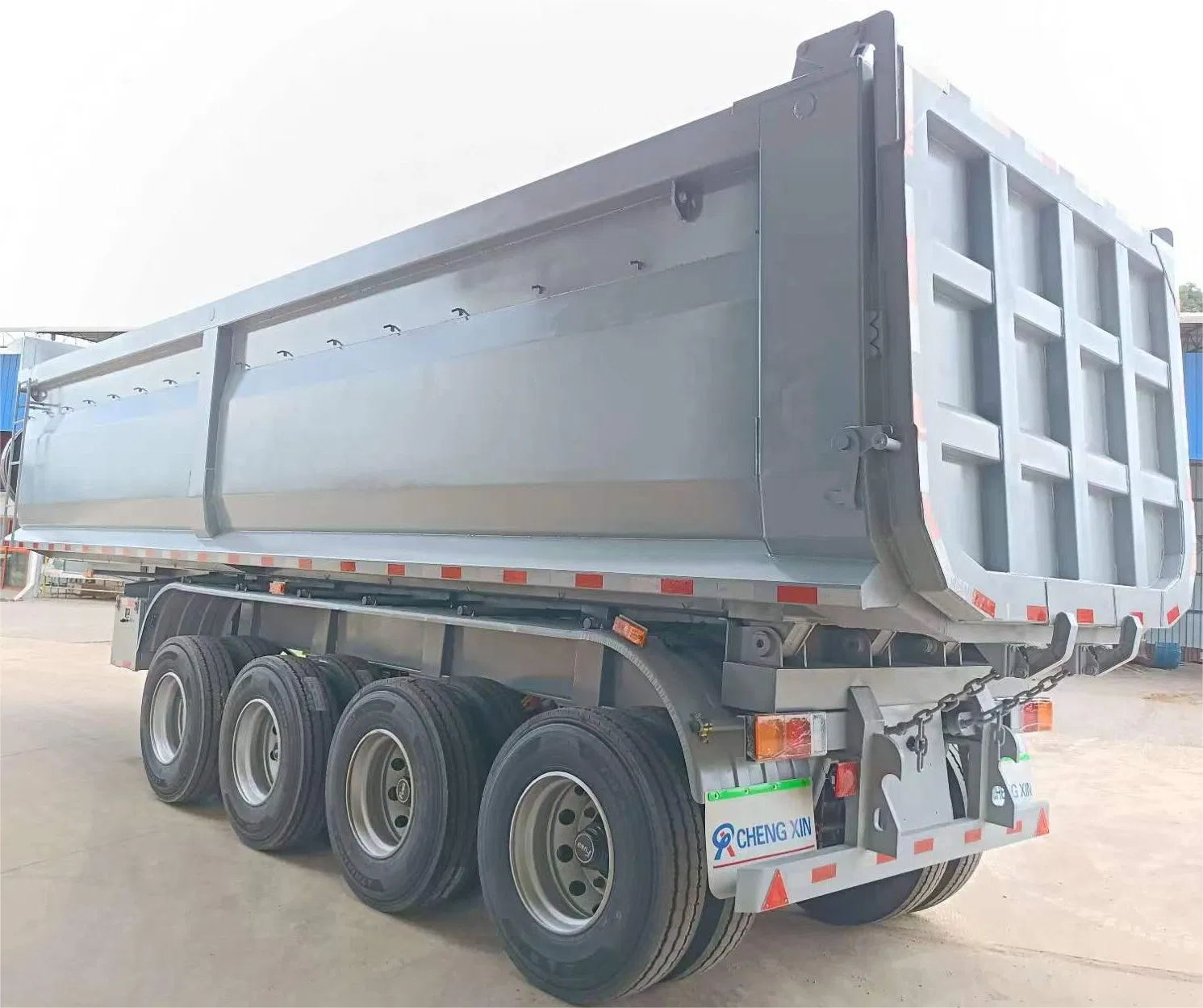 China Factory 4 Axle 60tons 80tons Tipper Rear Dump Truck Semi Trailer