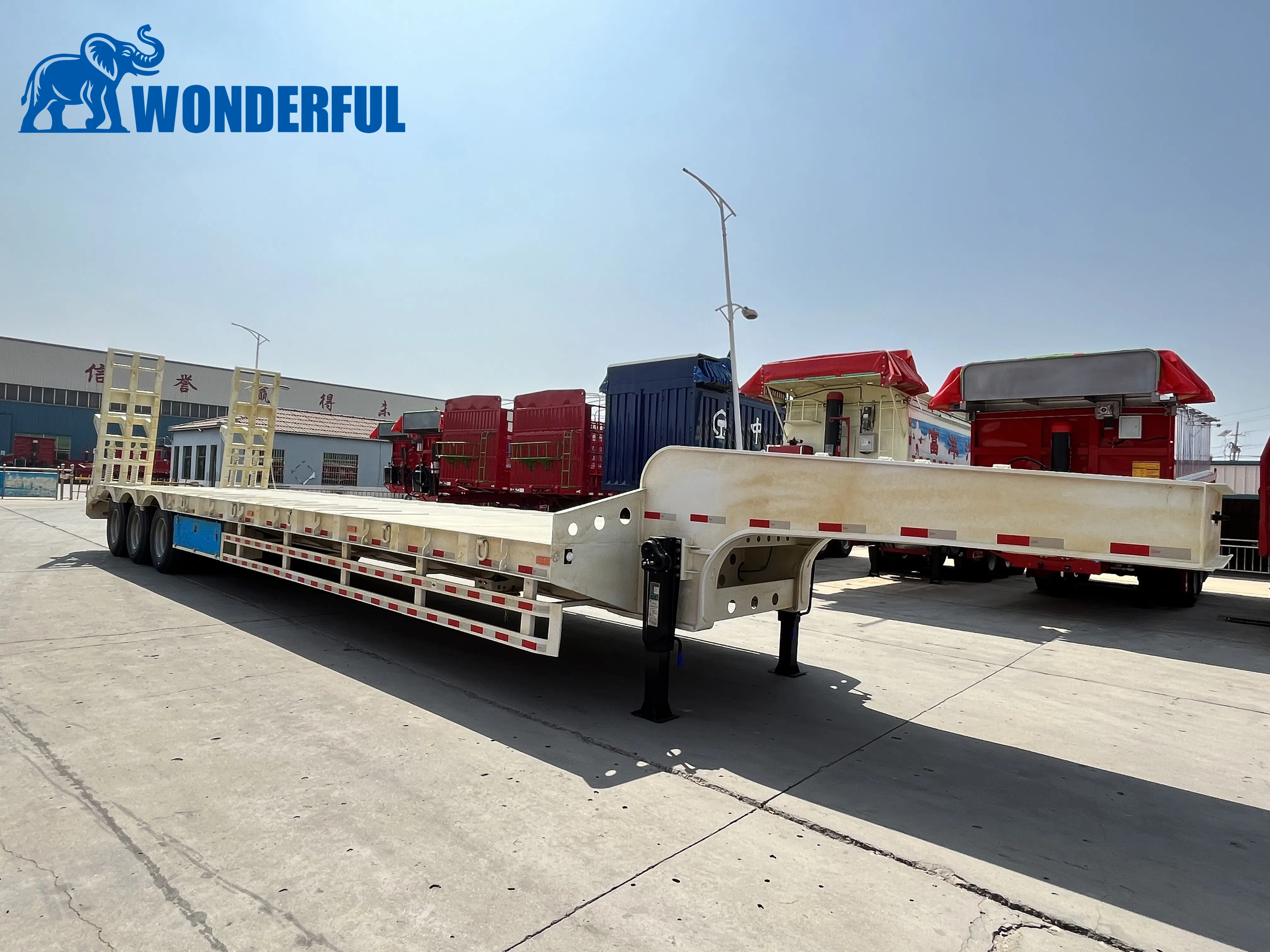 Triple Axle Sinotruck 90ton Capacity Width Ramps Dovetail Leveling Valve Flatbed Uhaul Double Drop Valve Vintage Unloading Low Loader Lowboy Semi Trailer