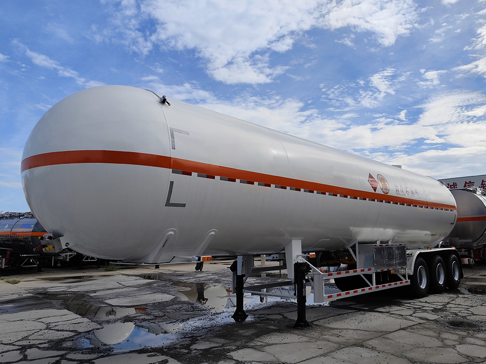 China Heavy Duty Semi-Trailer Special-Purpose Long-Distance Efficient-Transport Sealed Trailer