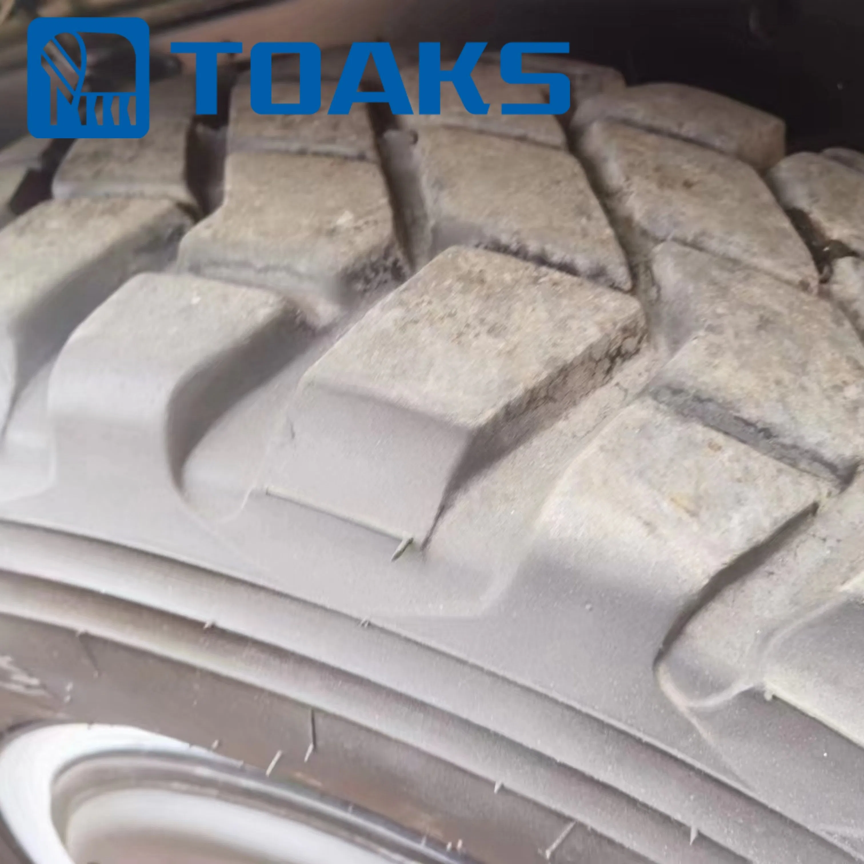 Advanced Dongfeng Truck Sprinkler System for Optimal Watering Road Sprinkler Special Purpose Vehicle Watering Car Water Sprinkler Truck