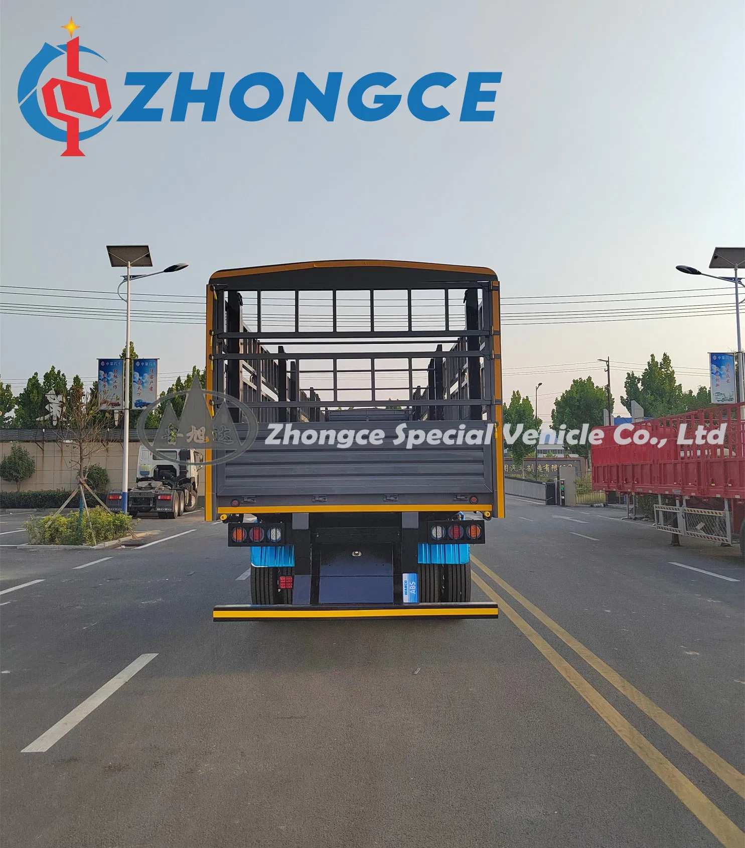 China Factory New 3 Axle 4 Axle Side Wall Semi Trailer 50ton 60ton Fence Cargo Truck Semi Trailer Livestock Fence Trailer