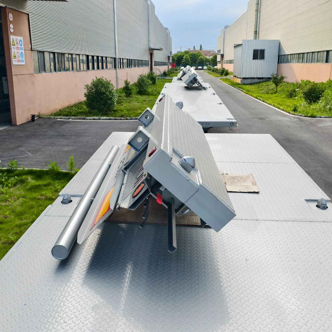 20FT/40FT/45FT 2/3/4 Axles Container/Cargo Flatbed/Platform/Flat Deck Semi Truck Trailer