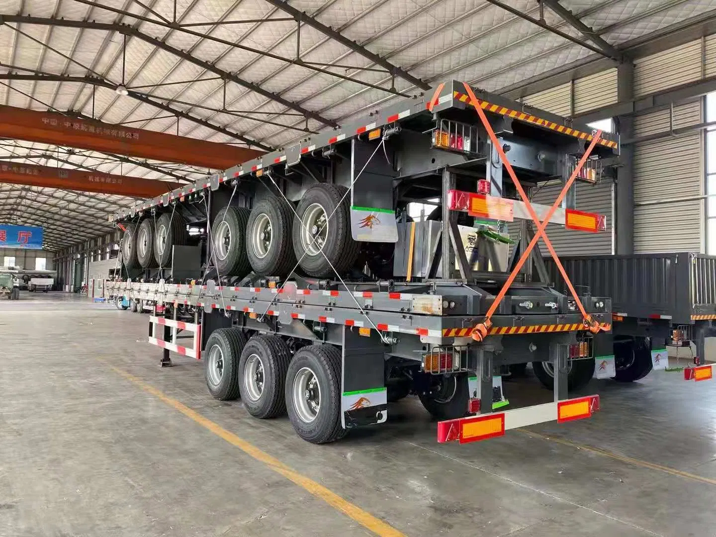 Mongolia Coal Loading Two Flatbed Semitrailer Container Trailer Container Dump Skeleton Truck Low Boy Dolly Lowbed Truck Trailer