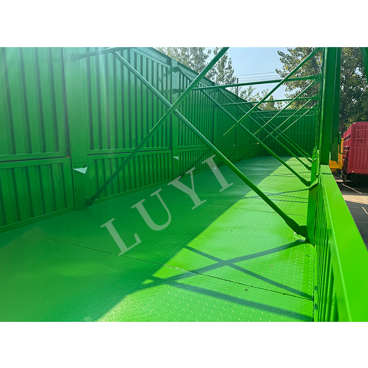 Vehicle Master 3 Axles 40 Cubic Meters Tipper Trailer Rear Fence Semi Trailers Tipping Trailer for Sale