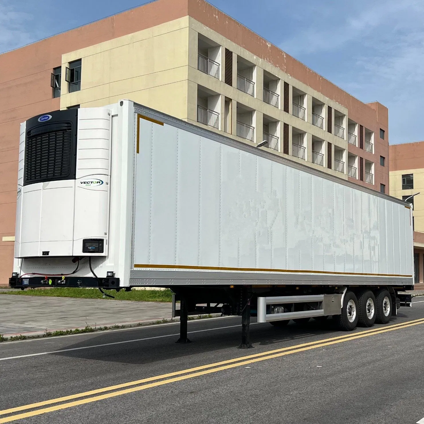 45feet 3 Axles Fish Carrier Refrigerated Refrigerator Food Van Freezer Semi Trailer