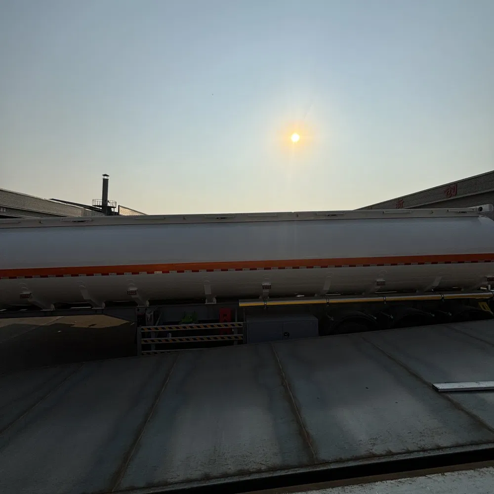 High Quality and Durable 3/4/5 Axle Tank Semi Trailers.