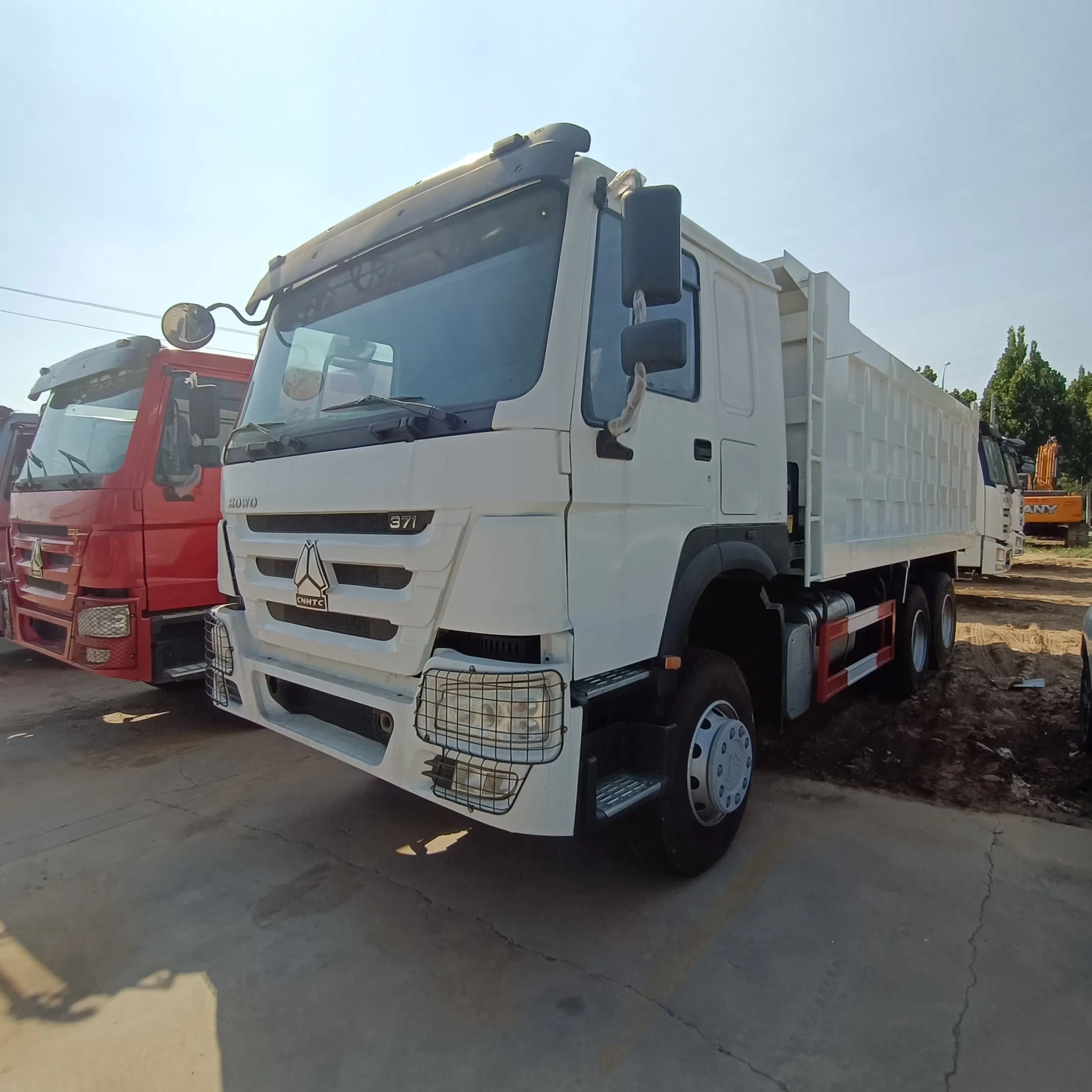 in Perfect Condition Sinotruk HOWO 7 Used Tipper Dump Truck 2021 2022 371HP 380HP 400HP 430HP 6X4 Diesel Drive 10 &amp; 12 Wheels 30-50t for Sale