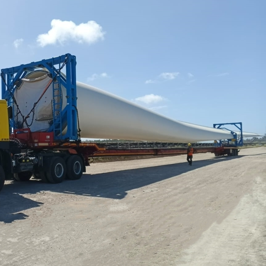 Extendable Telescopic 72 Meters Length Oversized Wind Turbine Blade Transporter Gooseneck Flatbed Vehicle Semi Trailer with Adapter