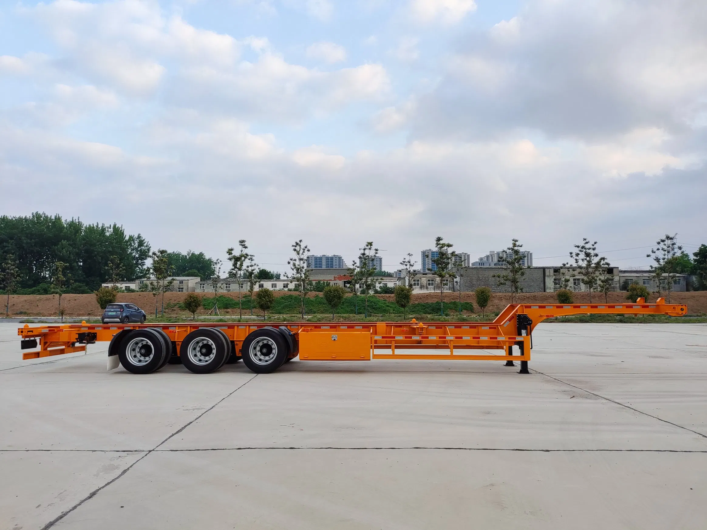 Big Gooseneck Beam 40FT Container Flatbed Trailer 2/3/4 Axles Skeleton Chassis Semi Trailer for Transportation