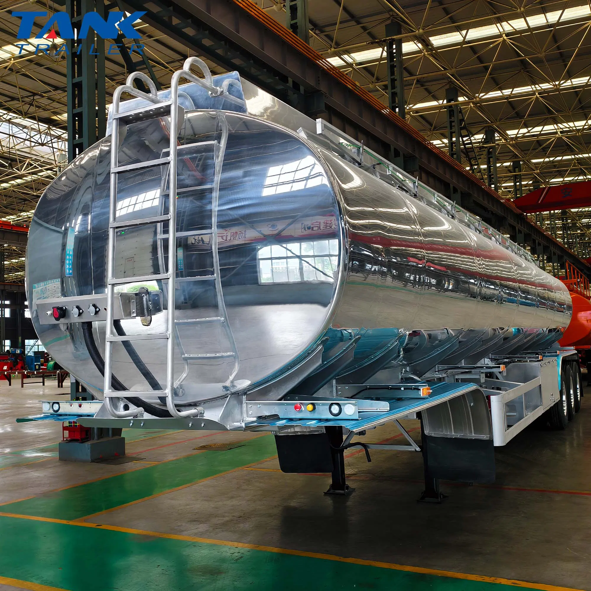2/3/4 Axle 30cbm 40cbm 50cbm Carbon Steel/Stainless Steel/Aluminum Alloy Tanker Truck Semi Trailer for Milk/Diesel/Liquid/Oil/Fuel Transportion