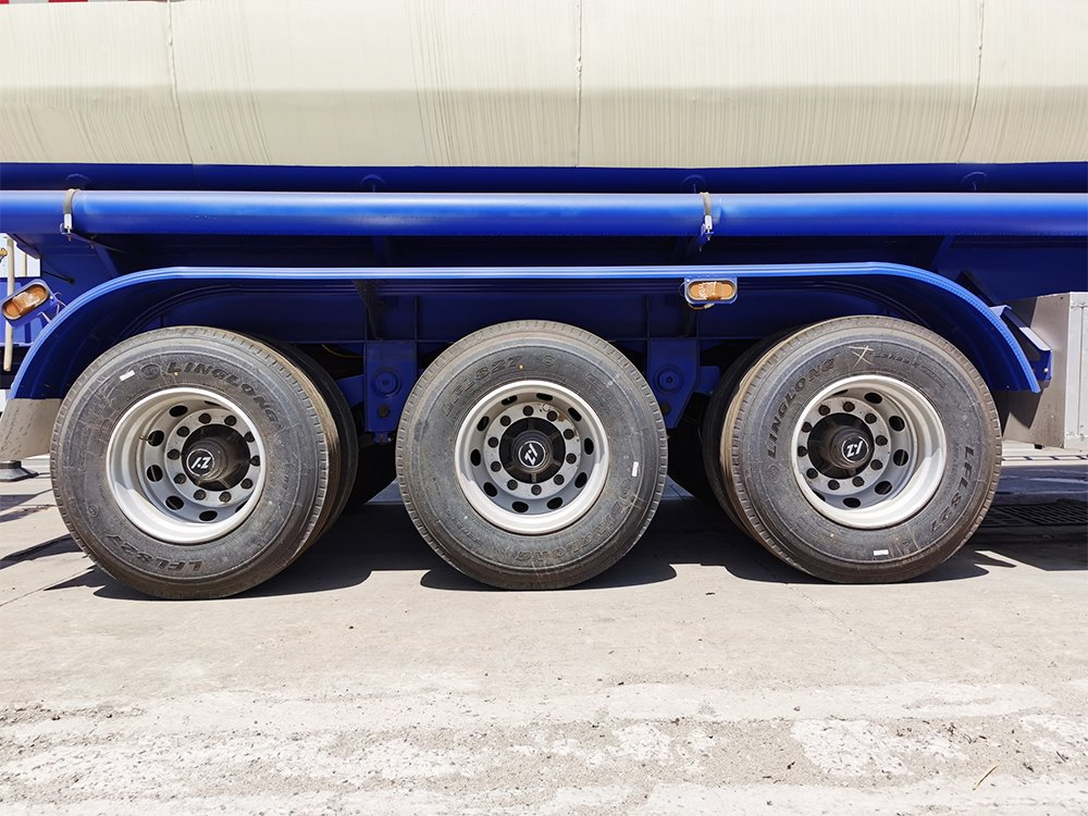 3axles 45000liter 54000liters Petrol Oil Tanker Fuel Tank Semi Trailer for Sale High Demand in Africa