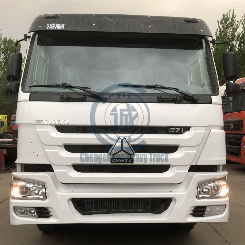 China Mobile Heavy-Duty Sinotruk HOWO 6*4 /8*4 Mixer 8 10 12 14 16 18 20 Cbms Mixer Truck Variable Capacity on-Site Hydraulic Discharge Drum Mixing Concrete Cem