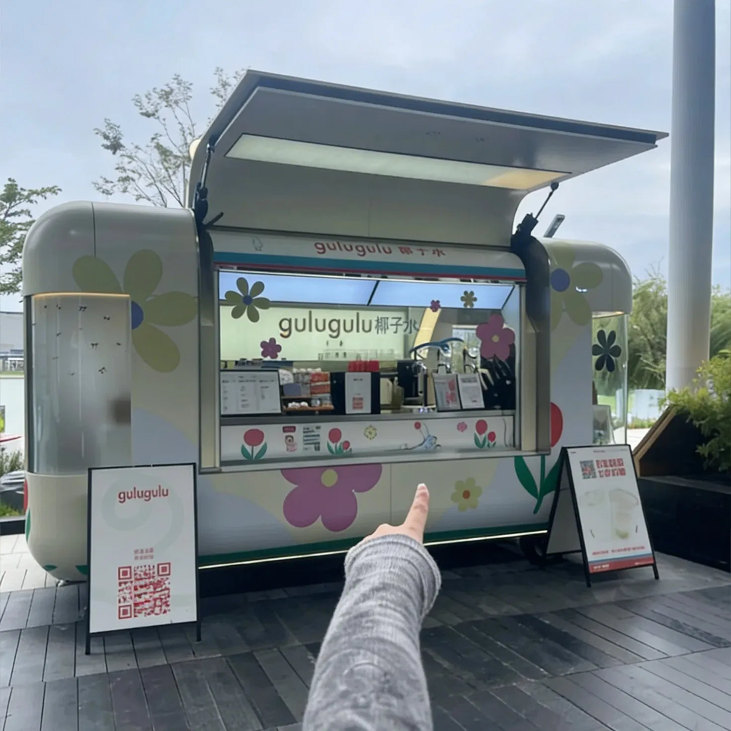 Food Trailer Truck Cart Concession Full Kitchen Freedom Mobile Food Trailer BBQ White Towable Food Trailer with Grill Factory Fully Equipped Food Trailer