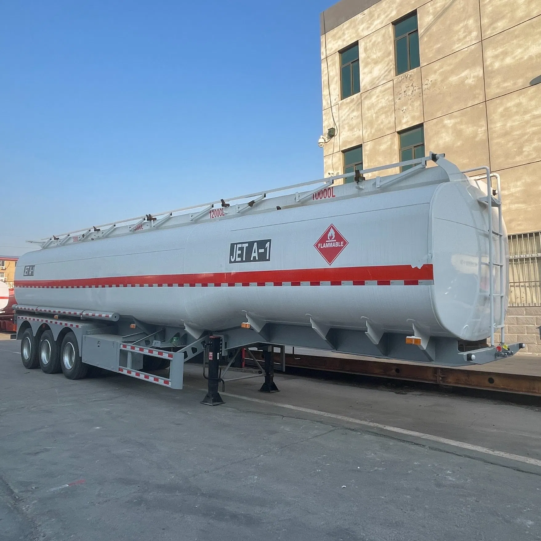 Used and New 48000L Oil / Fuel Tanker Truck Semi Trailer