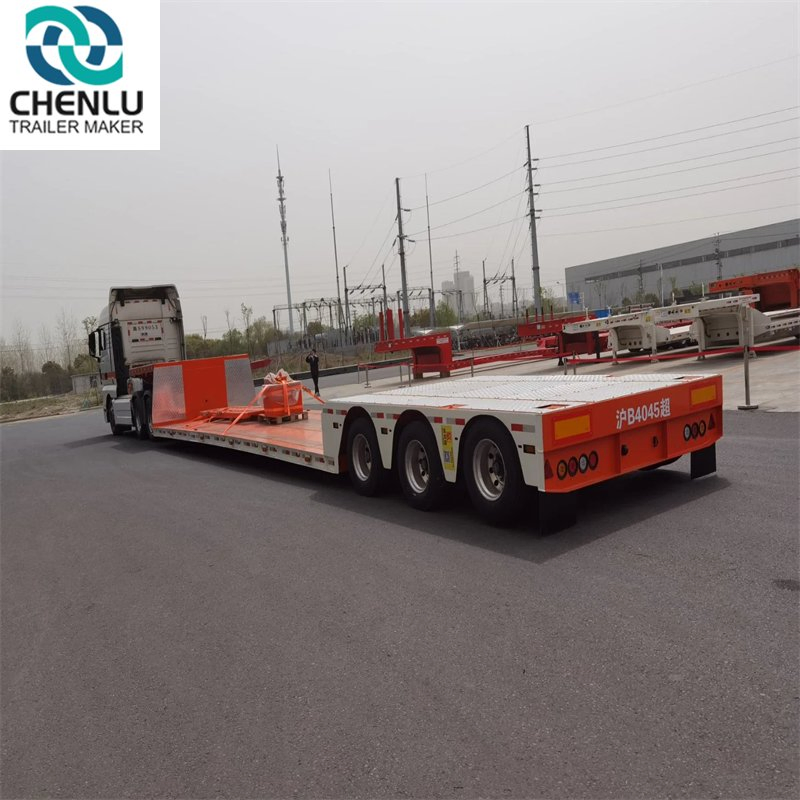 Fctroy Price Extendable Gooseneck 3/4 Axle 13m Heavy Machine Lowbed Semi Trailer for 50 60 Ton Transportation