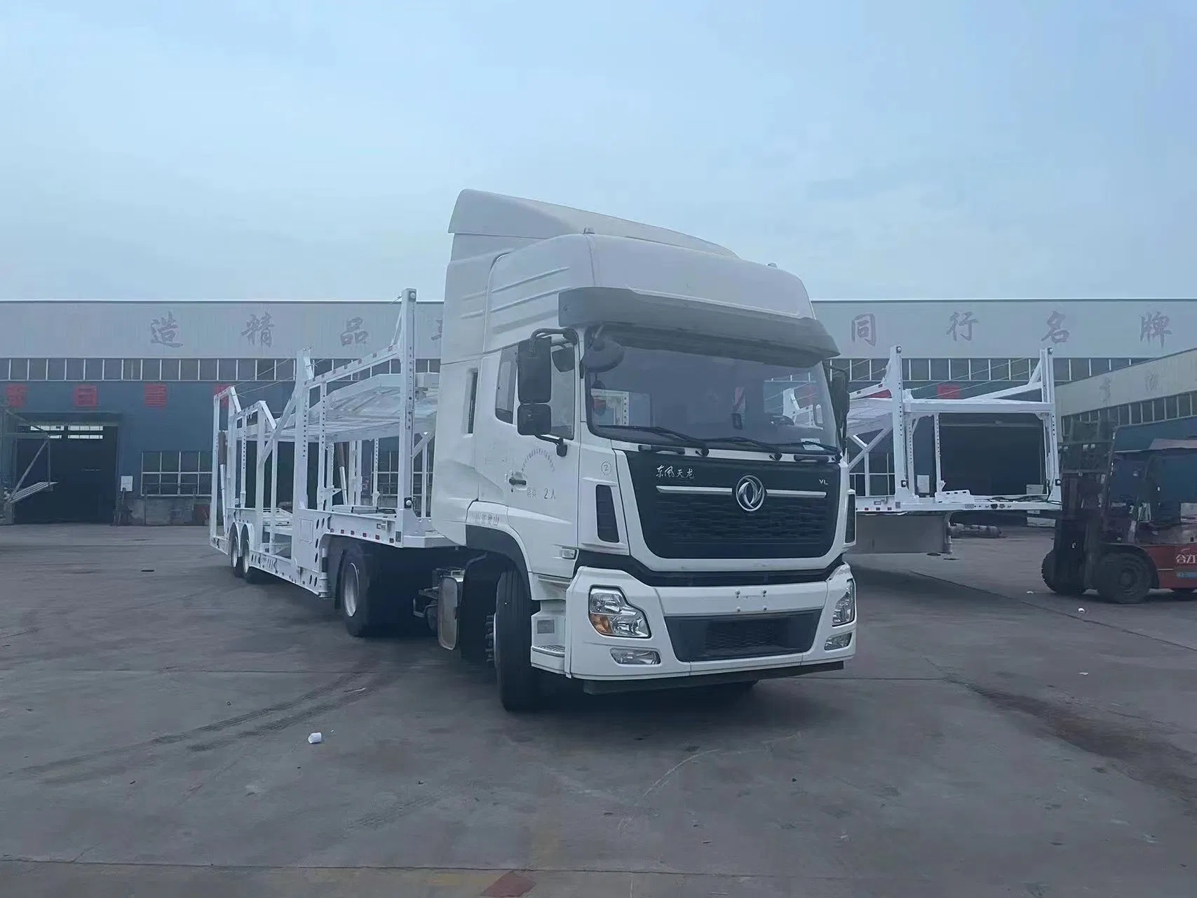 Hot Sale in Russia 1.2 Meter Saddle Tractor Skeletal Double Deck 2 Axle Car Carrier and Transport Semi Hauler Trailer