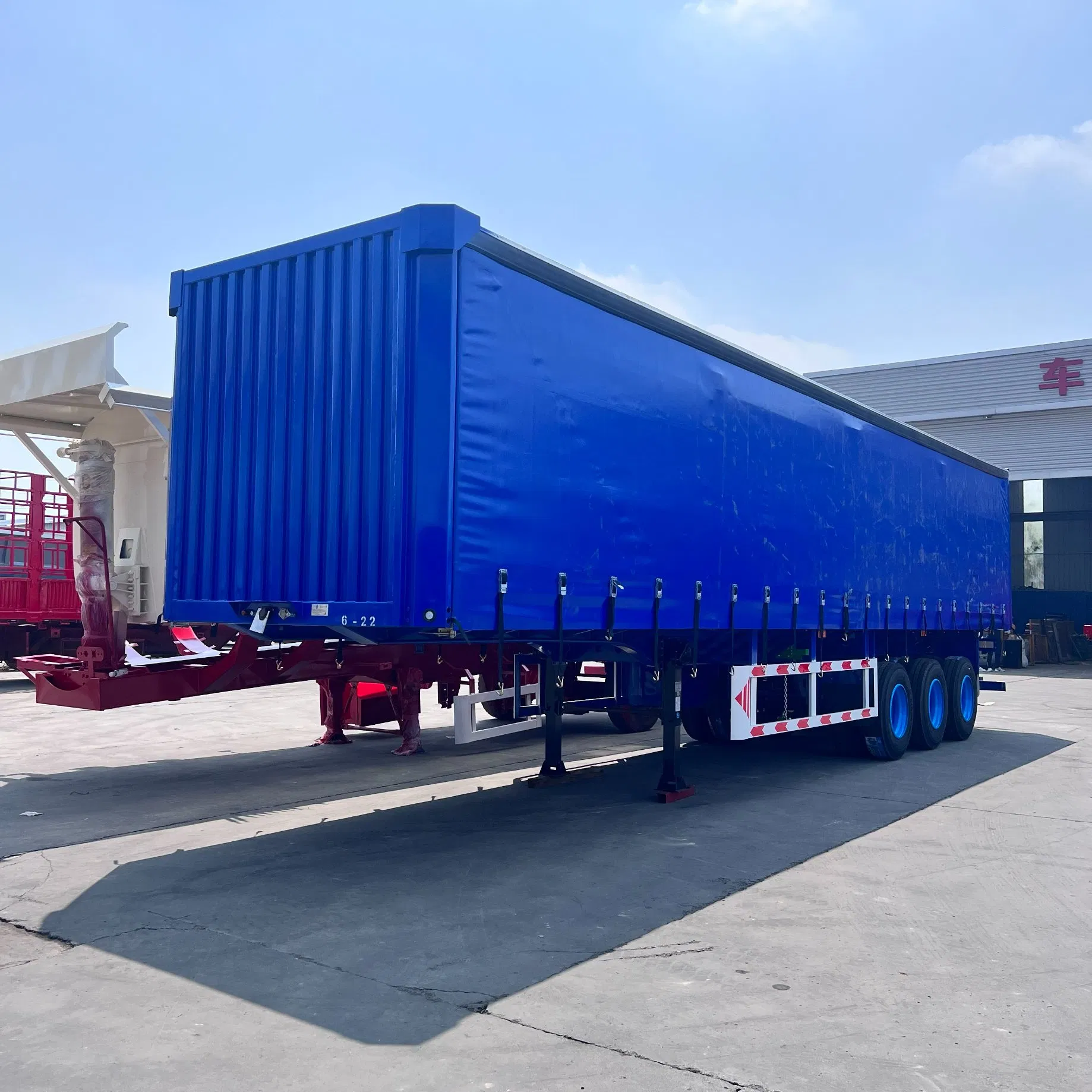Best Selling Cargo Transport Dry Van Type Box 60 Tons 40FT Opan Wing Van Box Semi Trailer Curtain Semi Truck Trailer