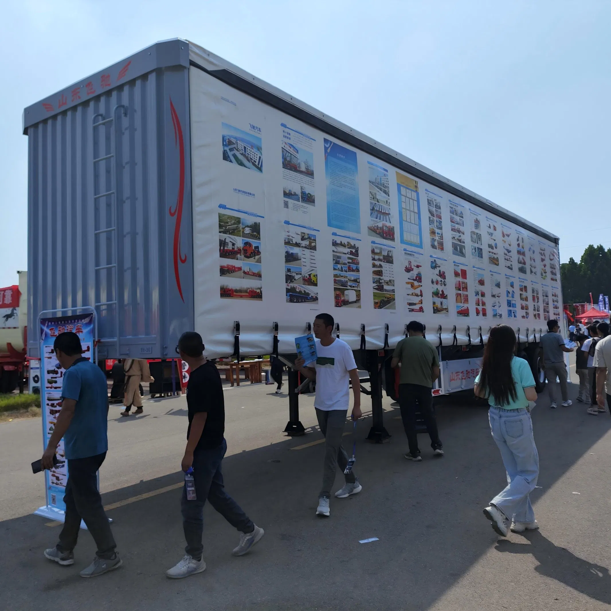 Hot Sale Curtain Side Lowbed Flatbed Container Bulk Cement Fuel Tanker Car Cargo Food Semi Trailer Used Trucks Sinotruk HOWO Shacman Dump Tipper Truck Tractor