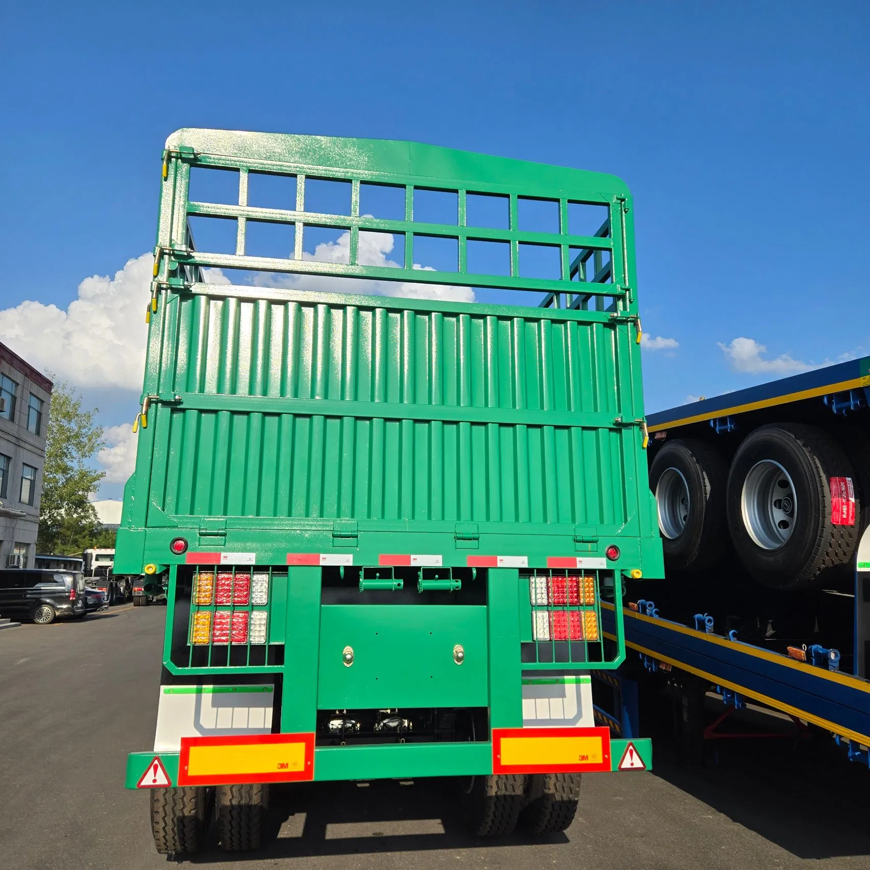 2025 New 3-Axle 12-Wheel Semi-Trailer 40-60 Ton Load Capacity Drawbar Fence Dropside Stock Cargo Box Warehouse Truck Trailer