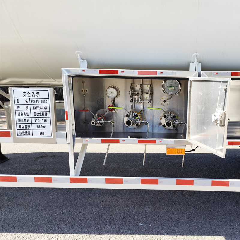 Cheap Price Cryogenic Liquid Oxygen CO2 LNG LPG Gas Transport Tank with Semi Truck Trailer