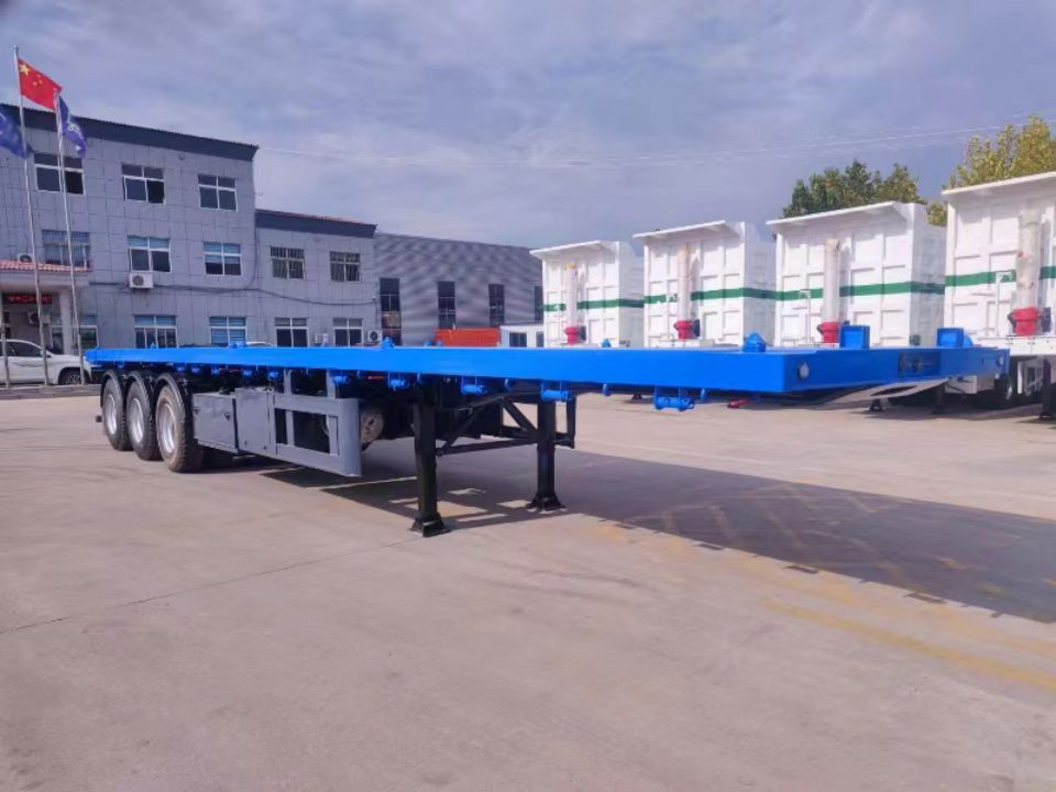 Manufacture Longq Heavy Duty 3 Axles 20FT 40FT 40 Feet Container Chassis Flatbed Cargo Transport Truck Semi Trailer for Sale