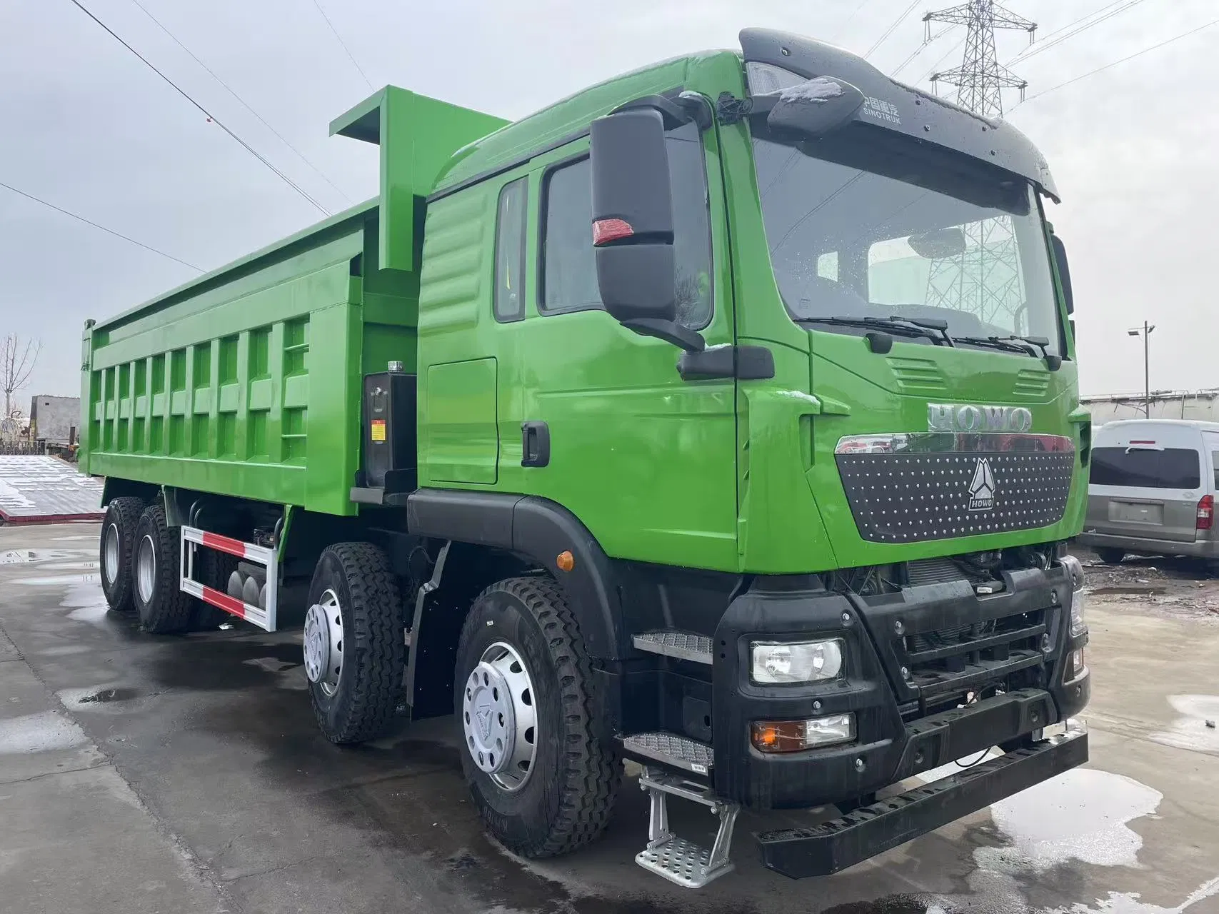 Sinotruk 380HP 430HP 460HP 12 Wheels 6X4 8X4 HOWO Tx Dump Truck